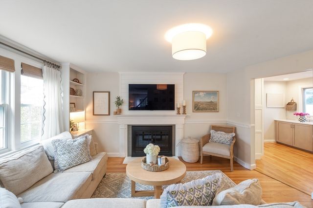 54 Jarr Brook Rd, Holliston, MA 01746