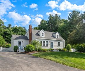 54 Jarr Brook Rd, Holliston, MA 01746