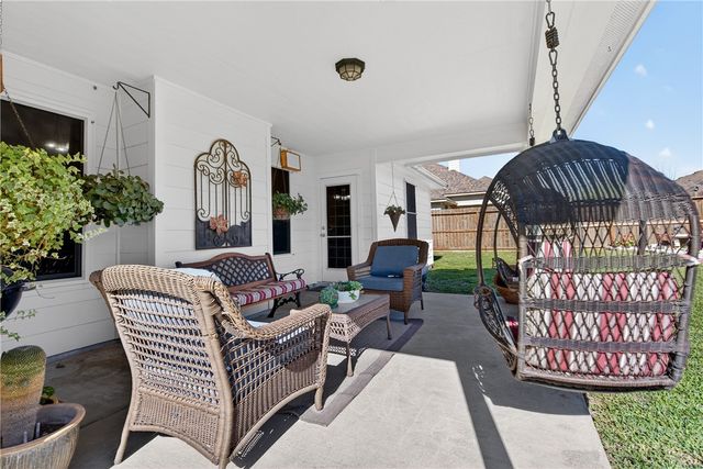 105 Young St, Odem, TX 78370