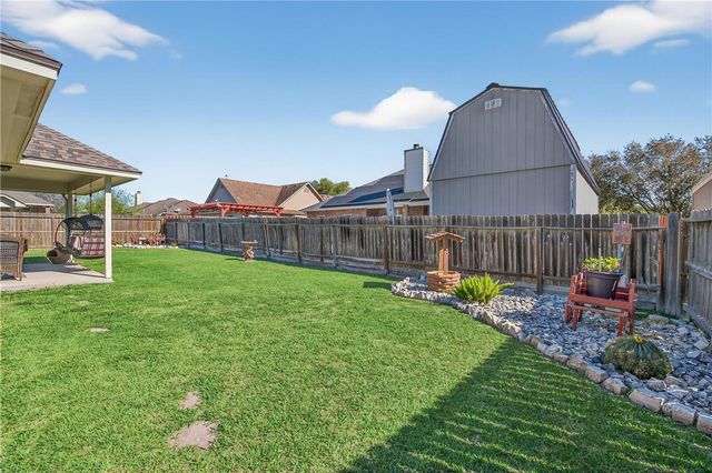 105 Young St, Odem, TX 78370