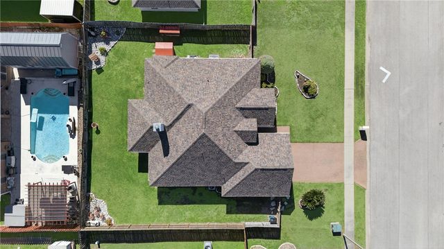 105 Young St, Odem, TX 78370