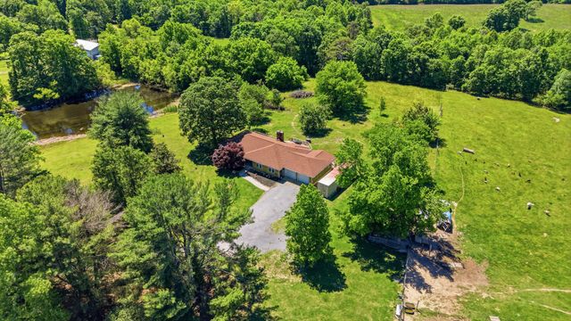 936 Cowboy Sams Drive, Trenton, GA 30752