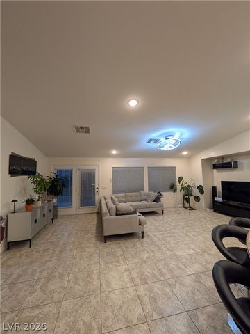 7608 Stray Horse Avenue, Las Vegas, NV 89113