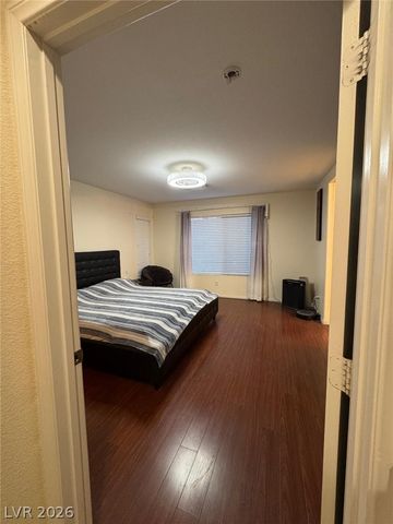 7608 Stray Horse Avenue, Las Vegas, NV 89113