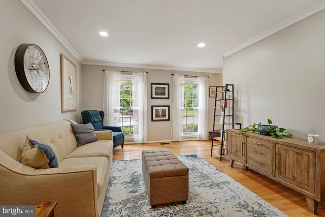 7930 BUBBLING BROOK CIR, Springfield, VA 22153