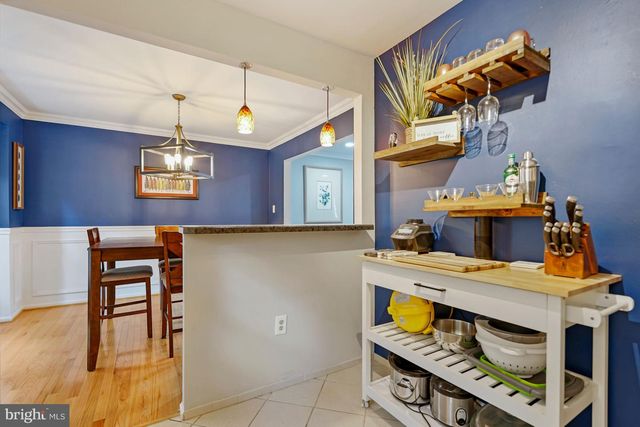 7930 BUBBLING BROOK CIR, Springfield, VA 22153