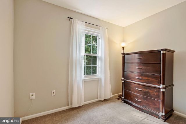 7930 BUBBLING BROOK CIR, Springfield, VA 22153