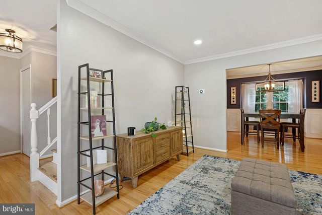 7930 BUBBLING BROOK CIR, Springfield, VA 22153