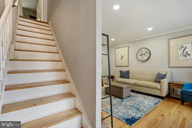 7930 BUBBLING BROOK CIR, Springfield, VA 22153