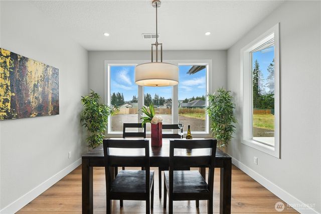 121 GASSMAN Road, Castle Rock, WA 98611