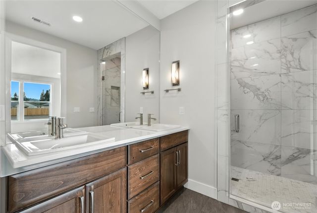 121 GASSMAN Road, Castle Rock, WA 98611