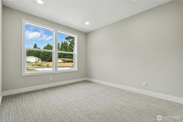 121 GASSMAN Road, Castle Rock, WA 98611