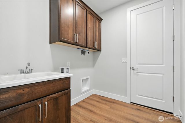 121 GASSMAN Road, Castle Rock, WA 98611