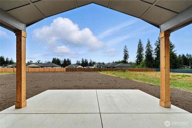 121 GASSMAN Road, Castle Rock, WA 98611