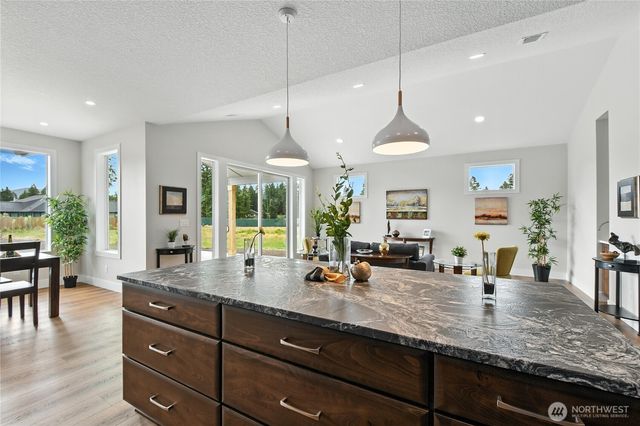 121 GASSMAN Road, Castle Rock, WA 98611