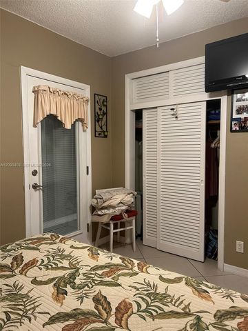 920 SW 11th Avenue 9D, Hallandale Beach, FL 33009