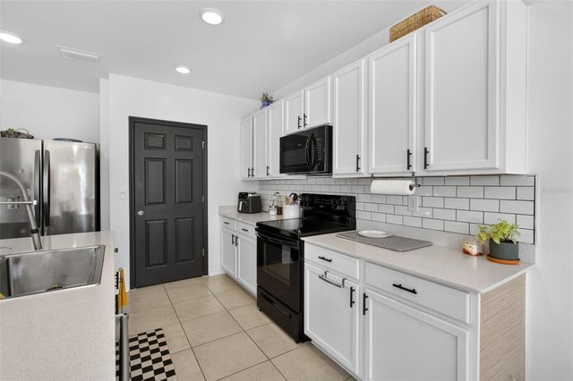 25099 BOLIVAR DRIVE, Punta Gorda, FL 33983