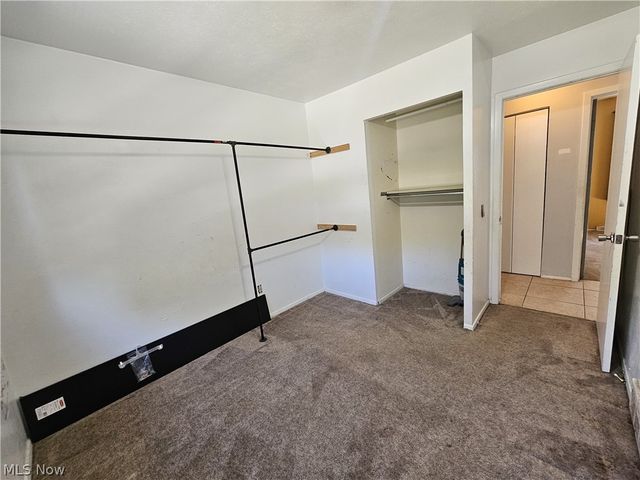 6698 Hedgeline, Bedford Heights, OH 44146