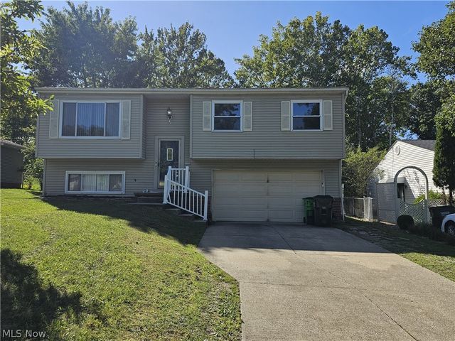 6698 Hedgeline, Bedford Heights, OH 44146