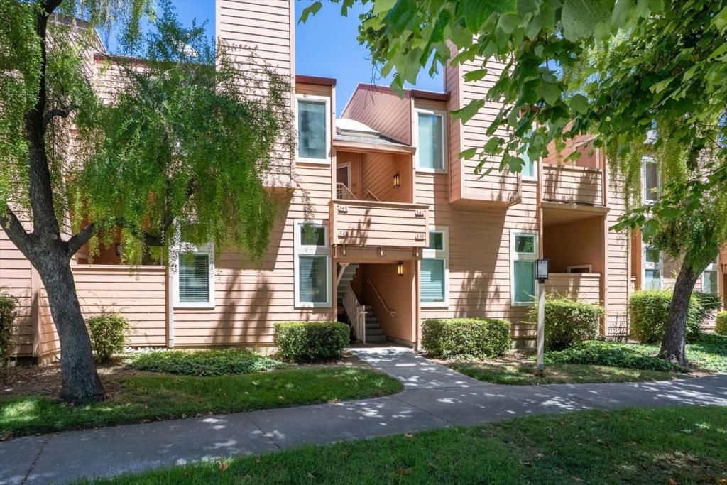 Image 2 of property listing at 343 Tradewinds Drive, San Jose, CA 95123