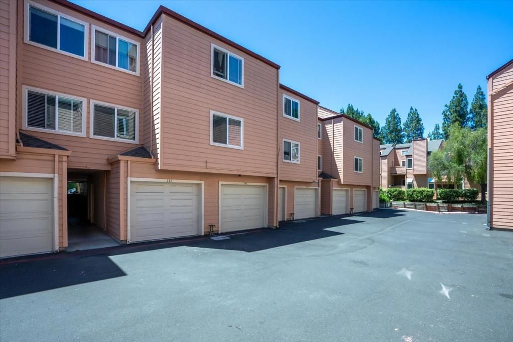 Image 36 of property listing at 343 Tradewinds Drive, San Jose, CA 95123