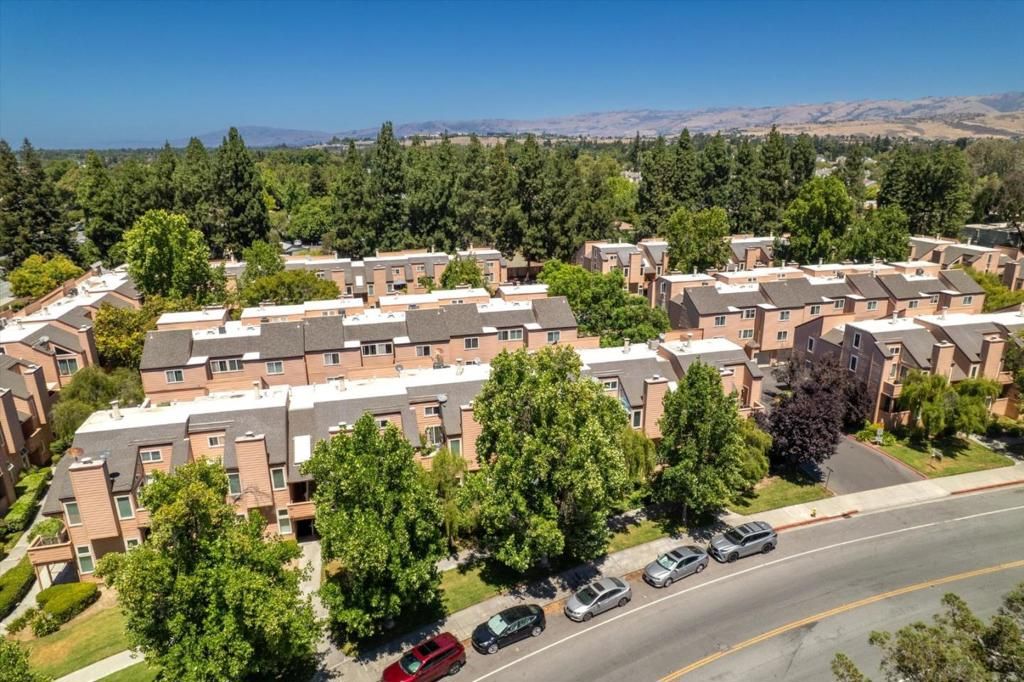 Image 38 of property listing at 343 Tradewinds Drive, San Jose, CA 95123