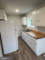 50 BRIARWOOD LN #6, Berkeley Springs, WV 25411
