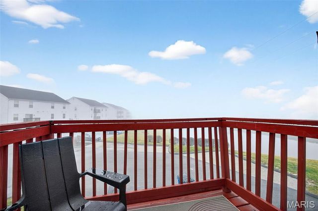 19 Homefield Gardens Drive 27N, O'fallon, MO 63366