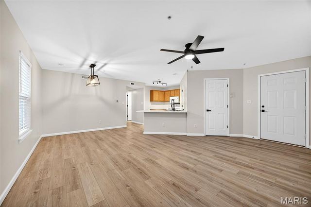 19 Homefield Gardens Drive 27N, O'fallon, MO 63366