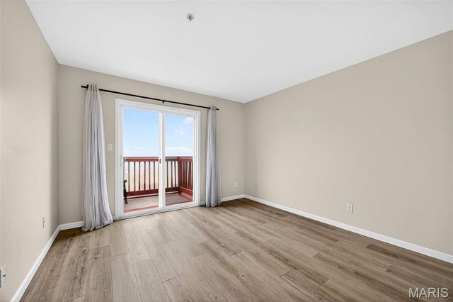 19 Homefield Gardens Drive 27N, O'fallon, MO 63366