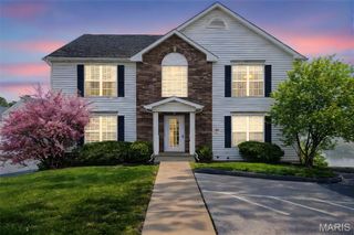 19 Homefield Gardens Drive 27N, O'fallon, MO 63366