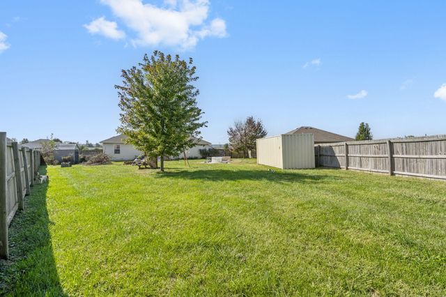 755 Woodlawn Street, Marshfield, MO 65706