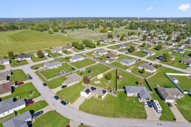 755 Woodlawn Street, Marshfield, MO 65706