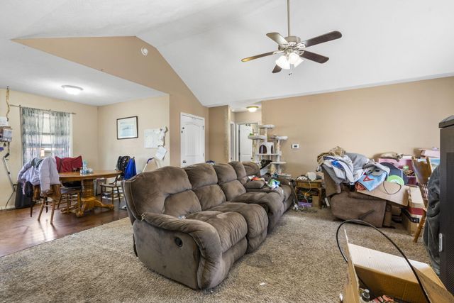 755 Woodlawn Street, Marshfield, MO 65706