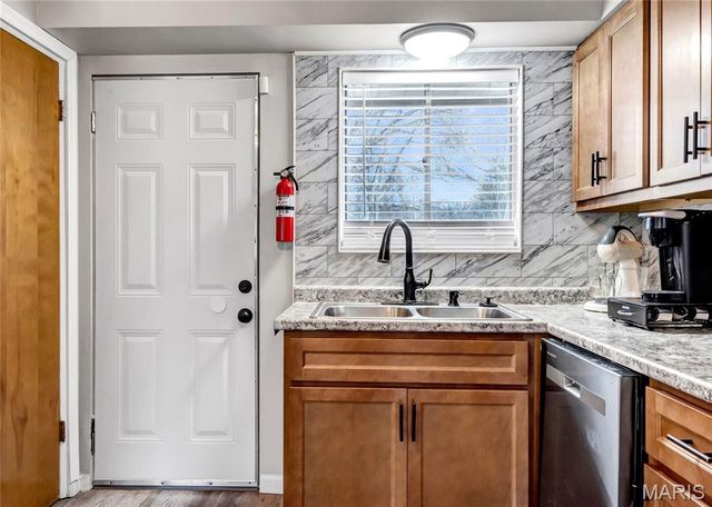 700 N Elizabeth Avenue, Ferguson, MO 63135