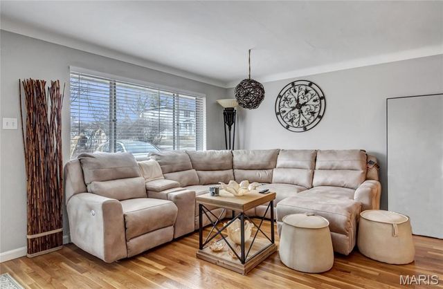 700 N Elizabeth Avenue, Ferguson, MO 63135