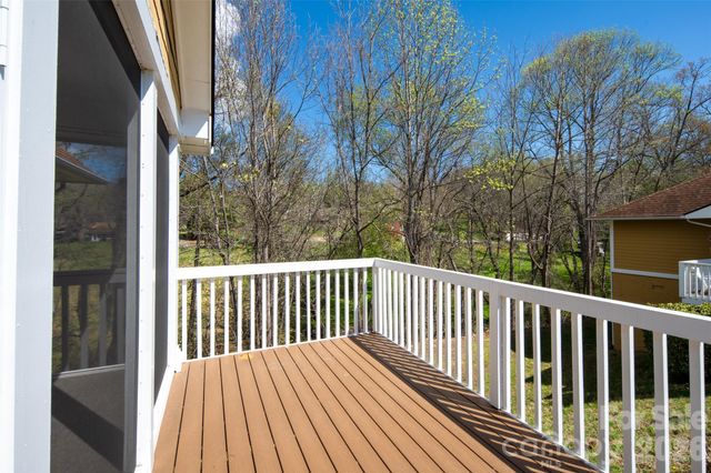 803 Woodlea Court, Asheville, NC 28806