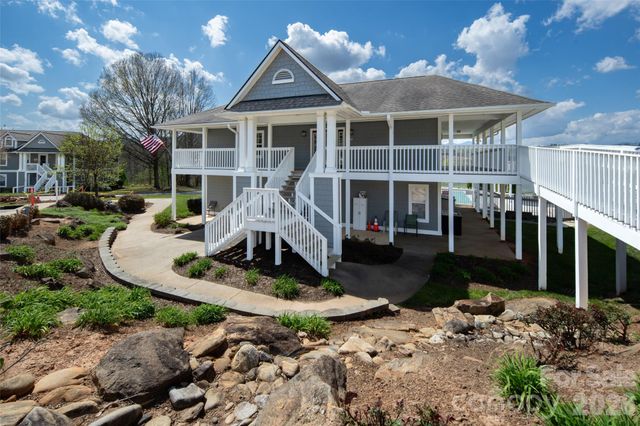 803 Woodlea Court, Asheville, NC 28806