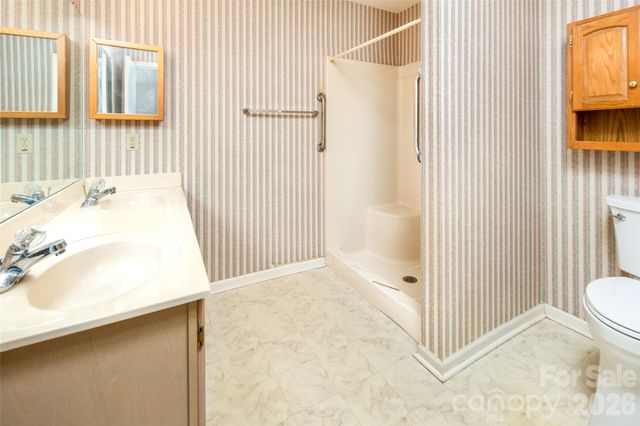 803 Woodlea Court, Asheville, NC 28806