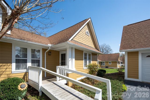 803 Woodlea Court, Asheville, NC 28806