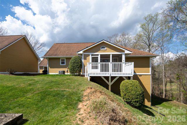 803 Woodlea Court, Asheville, NC 28806