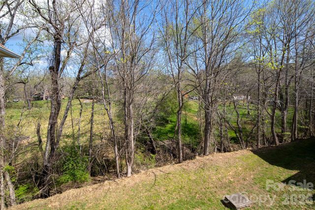 803 Woodlea Court, Asheville, NC 28806