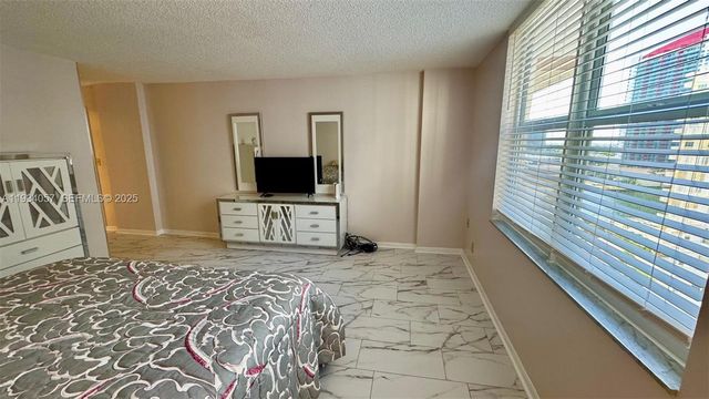1865 S Ocean Dr 11B, Hallandale Beach, FL 33009