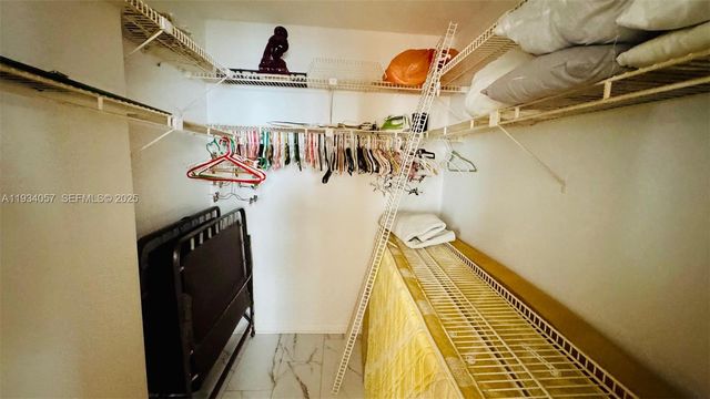 1865 S Ocean Dr 11B, Hallandale Beach, FL 33009