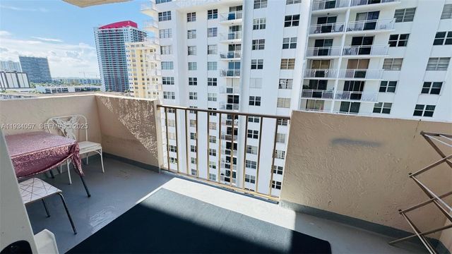 1865 S Ocean Dr 11B, Hallandale Beach, FL 33009