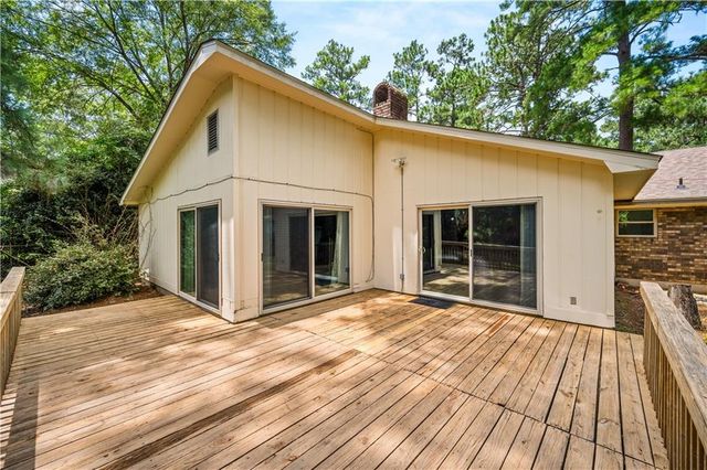 605 HOLIDAY Circle, Pineville, LA 71360