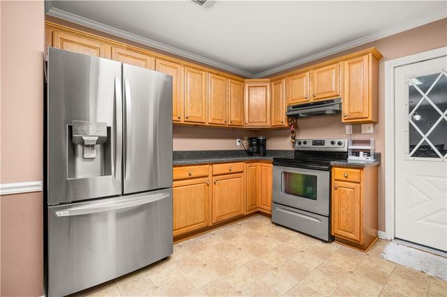 605 HOLIDAY Circle, Pineville, LA 71360
