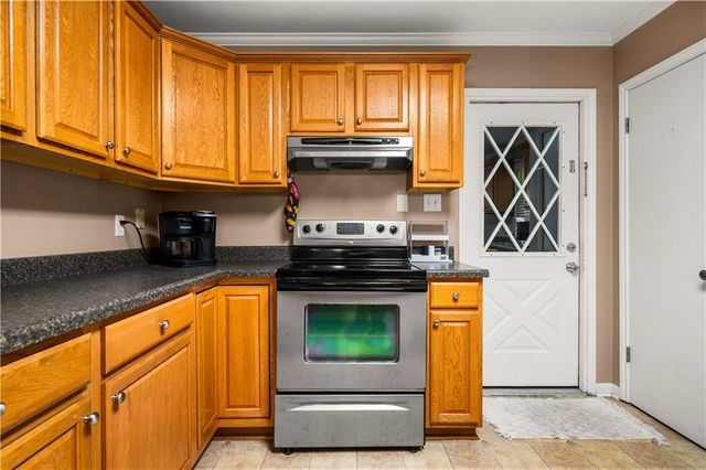605 HOLIDAY Circle, Pineville, LA 71360