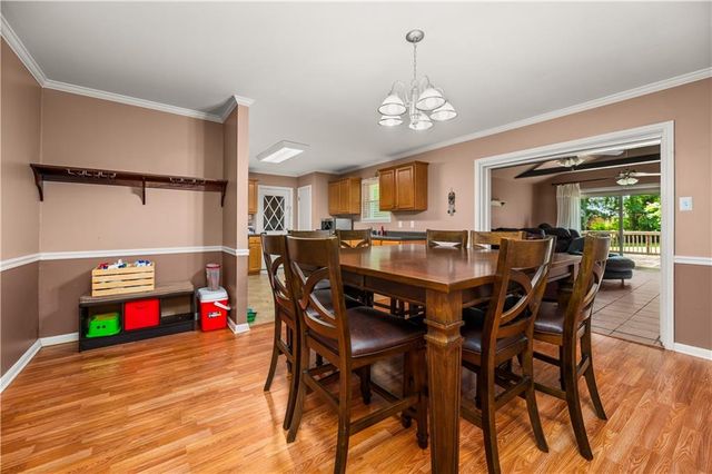 605 HOLIDAY Circle, Pineville, LA 71360