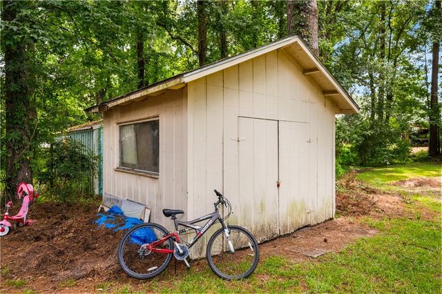 605 HOLIDAY Circle, Pineville, LA 71360